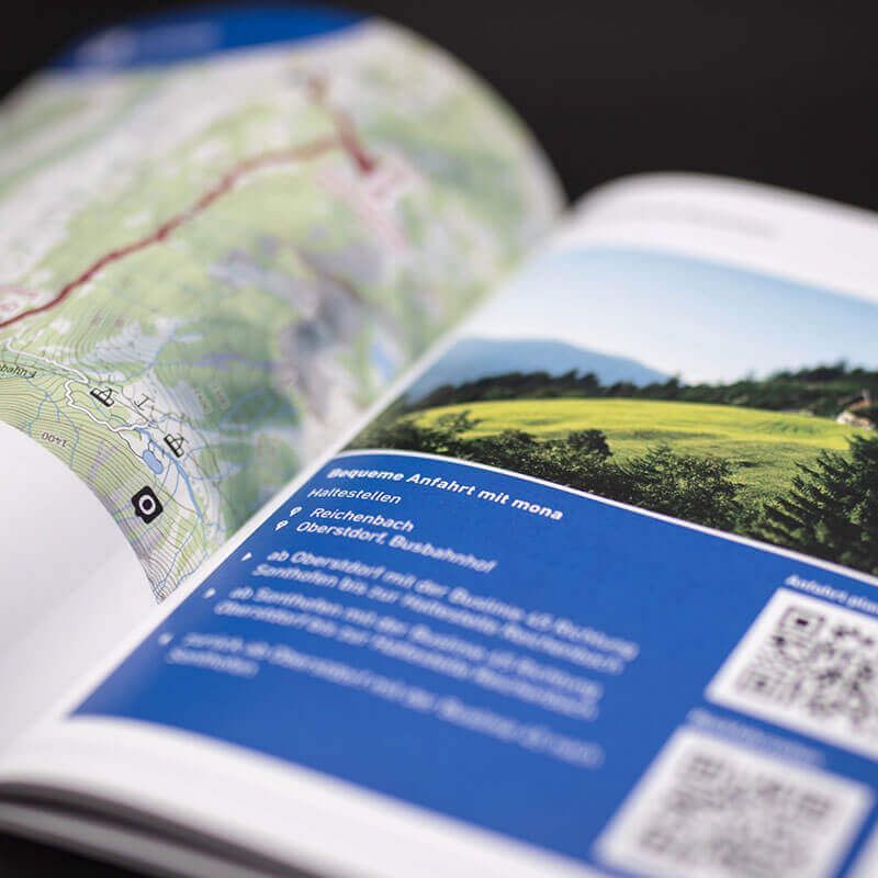 greiterundcie-marketing-kempten-im-allgaeu-referenz-mona-bus-wanderheft-design